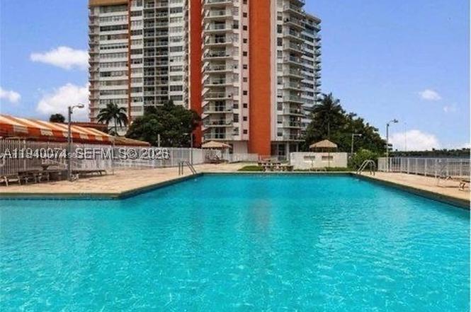 1301 NE Miami Gardens Dr Unit 321W