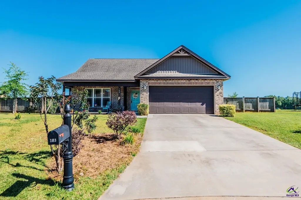 103 Lasseter Ln
