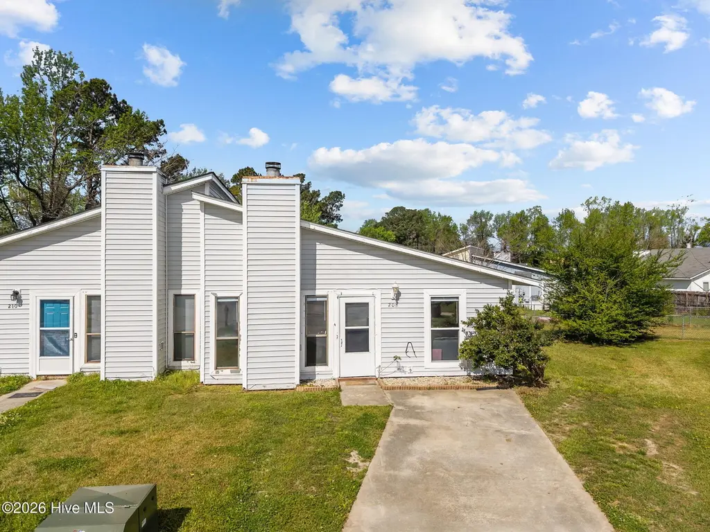 208 Yaupon Dr