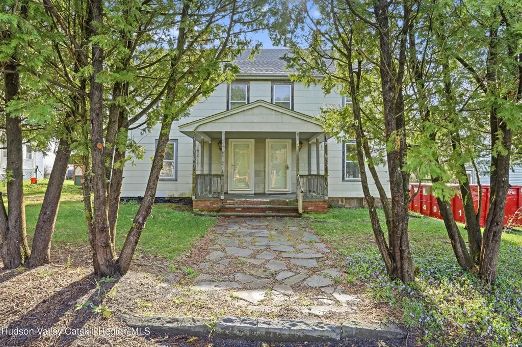 5 Cedar St