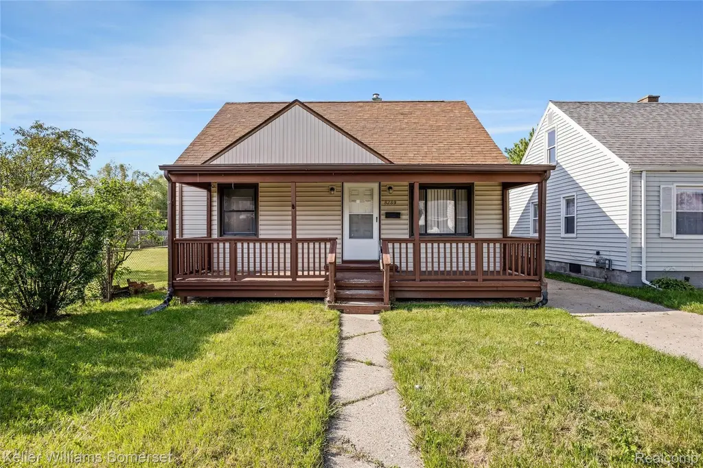 8289 Ford Ave