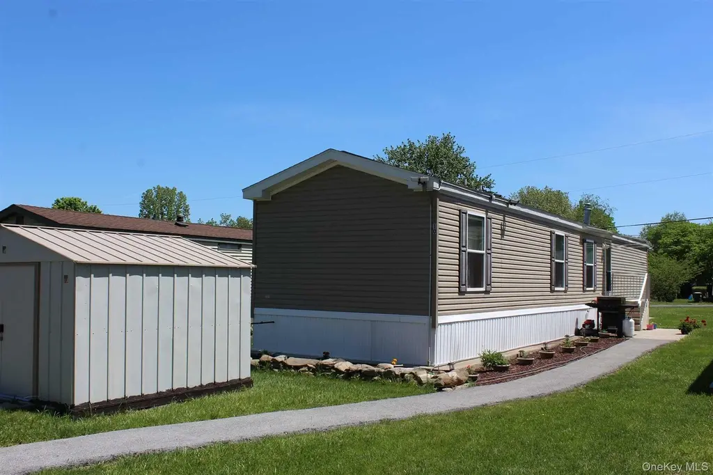 16 Bivona Lane Lot 10