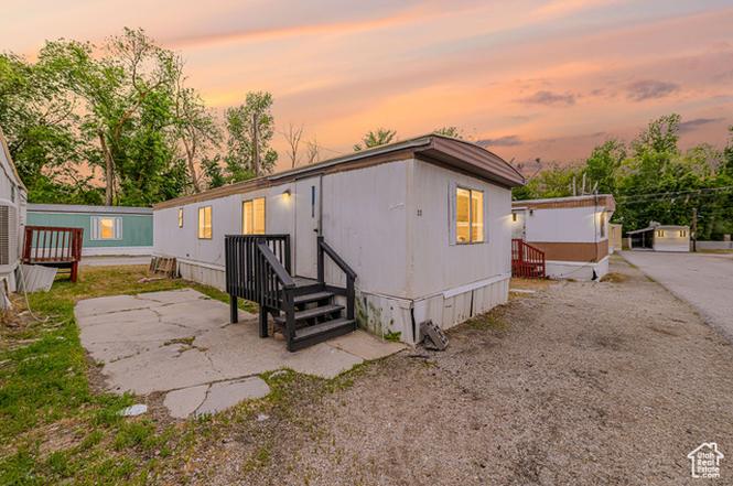 410 N Main St E #15