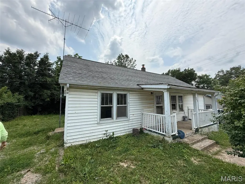 304 Central Ave