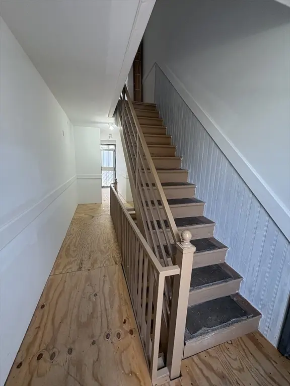 632 S East