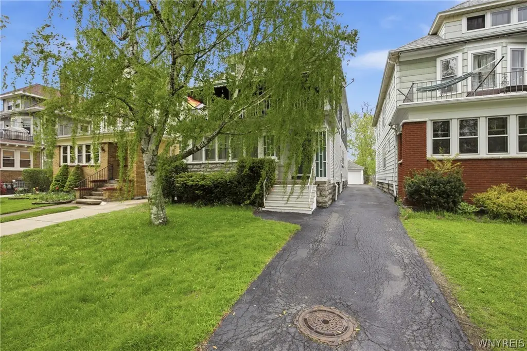 301 Colvin Ave