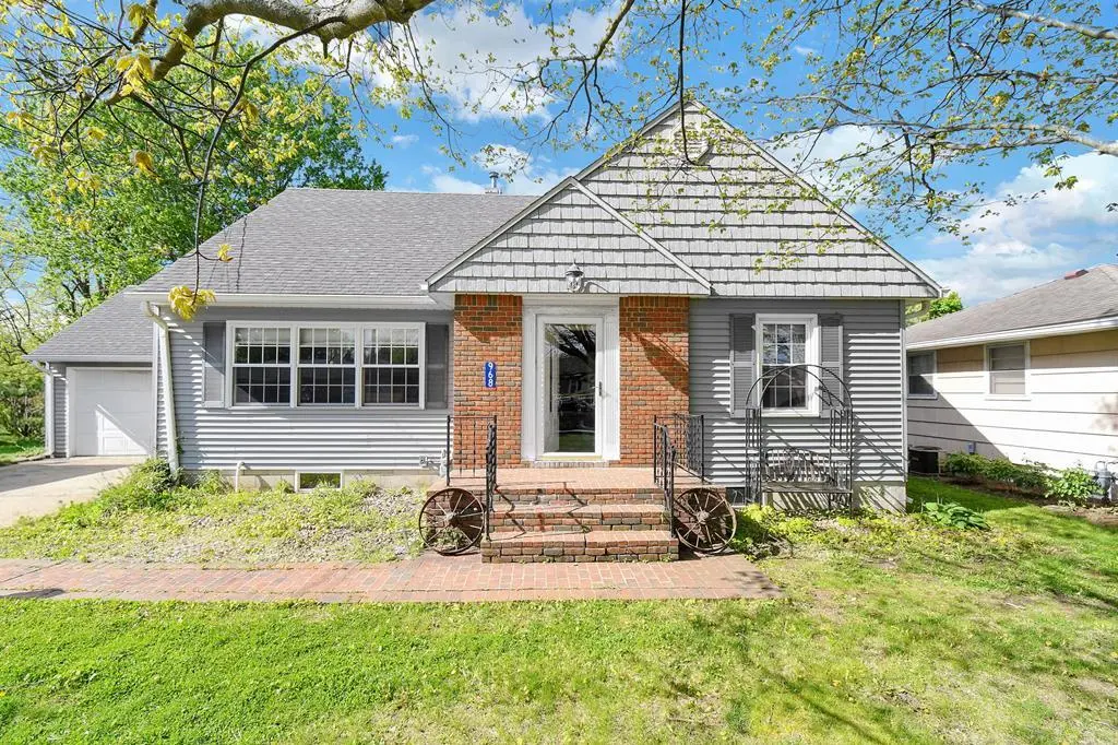 968 Highland Ave