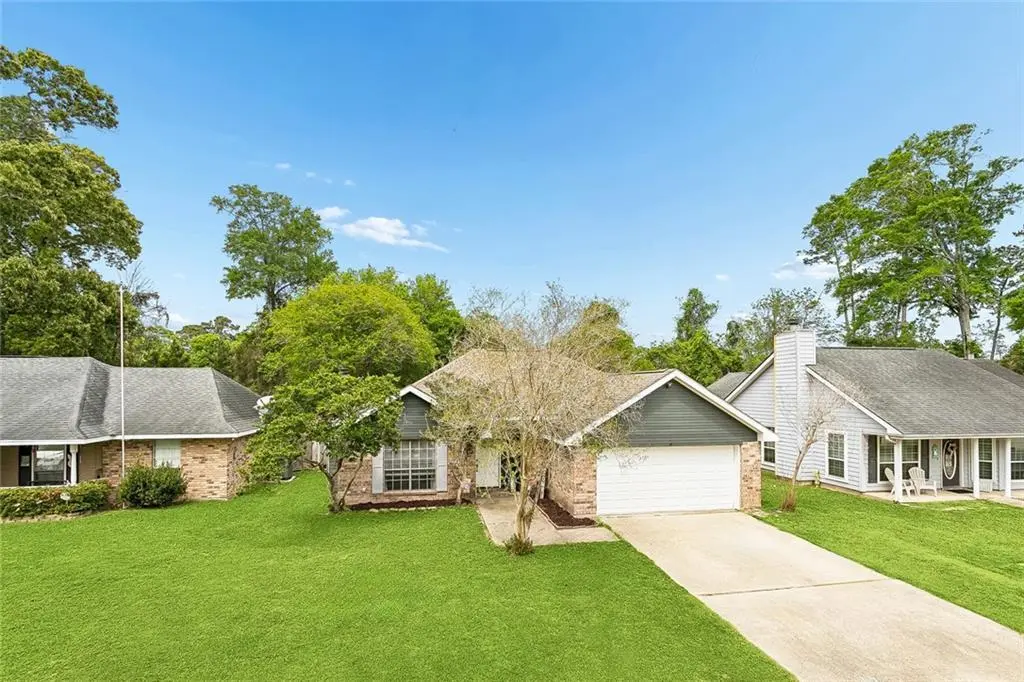 153 Kelly Dr