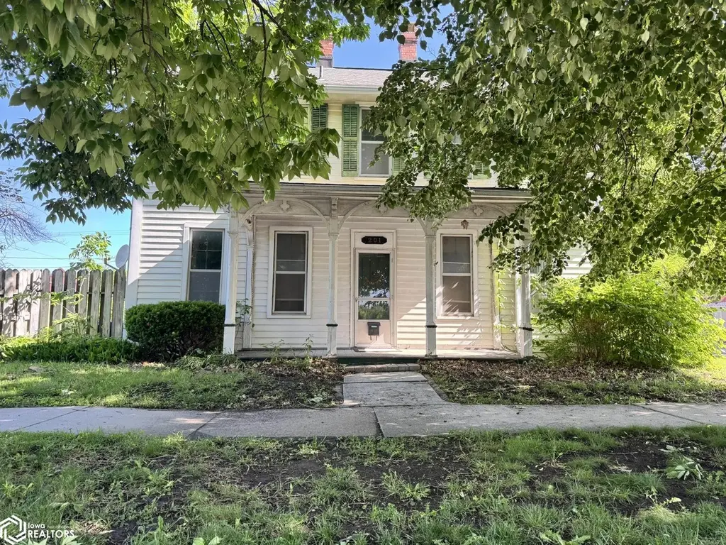 201 W Washington Ave