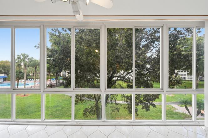 2302 Lucaya Ln Unit E3