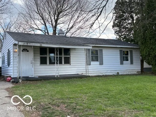 1805 E Carver Dr