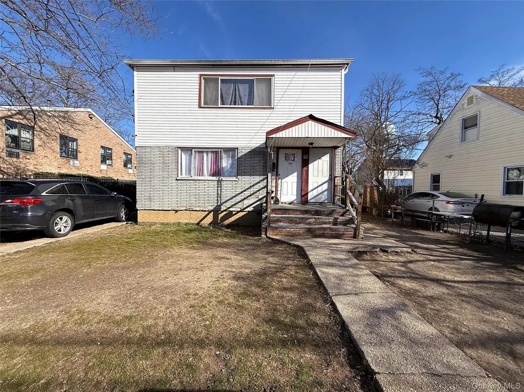 3840 Linden Pl