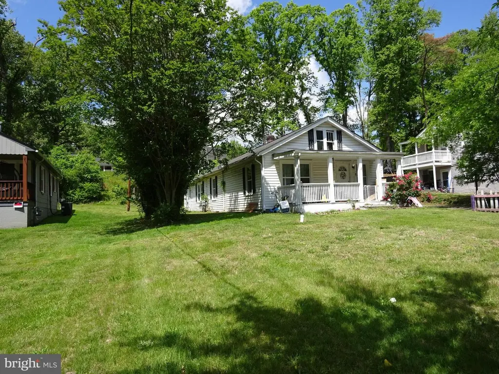18610 Old Triangle Rd Rd