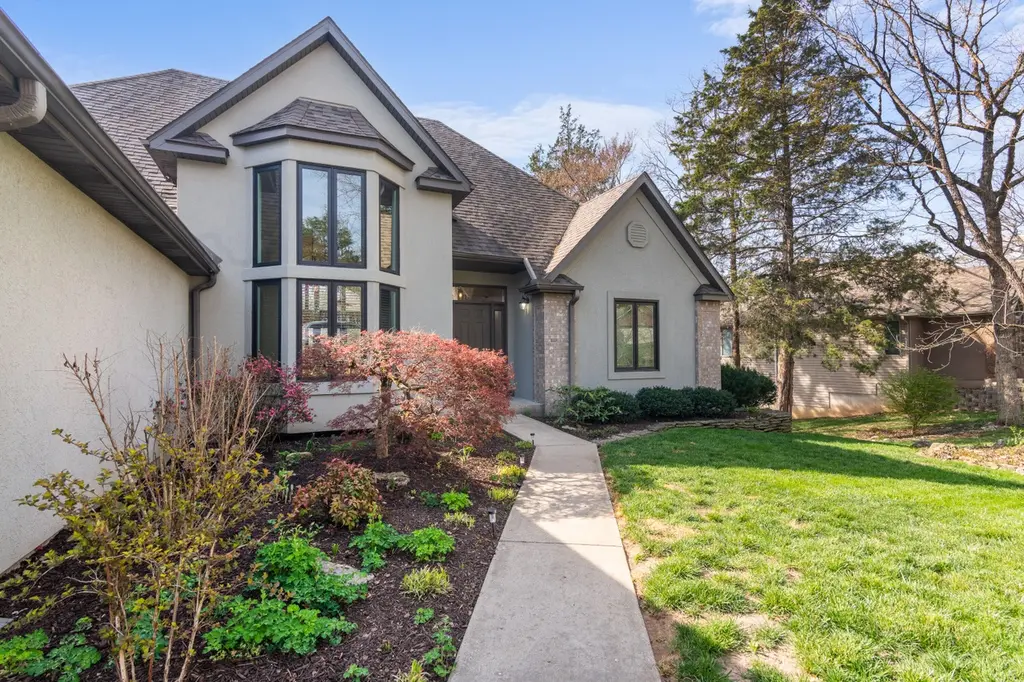 917 Silver Bluff Cir