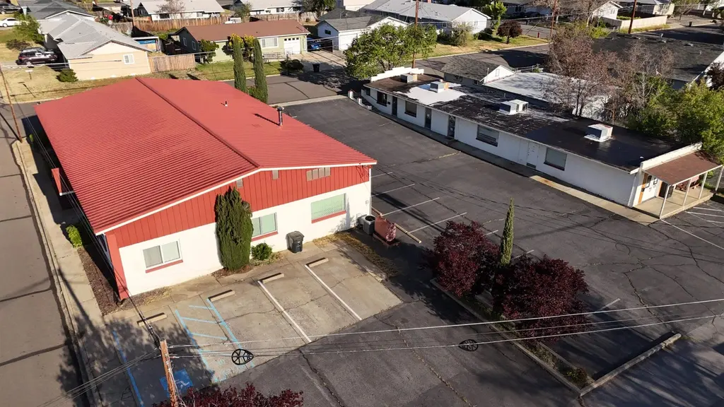 180 Rose Ln & 1011 Fourth St Unit vacant