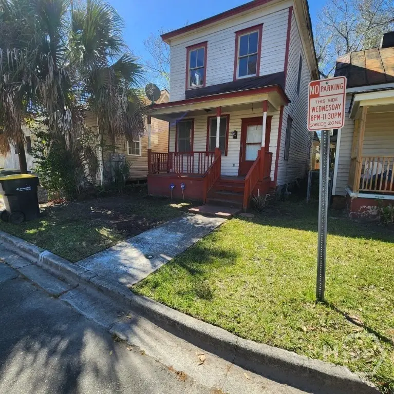 1707 Le Grand St