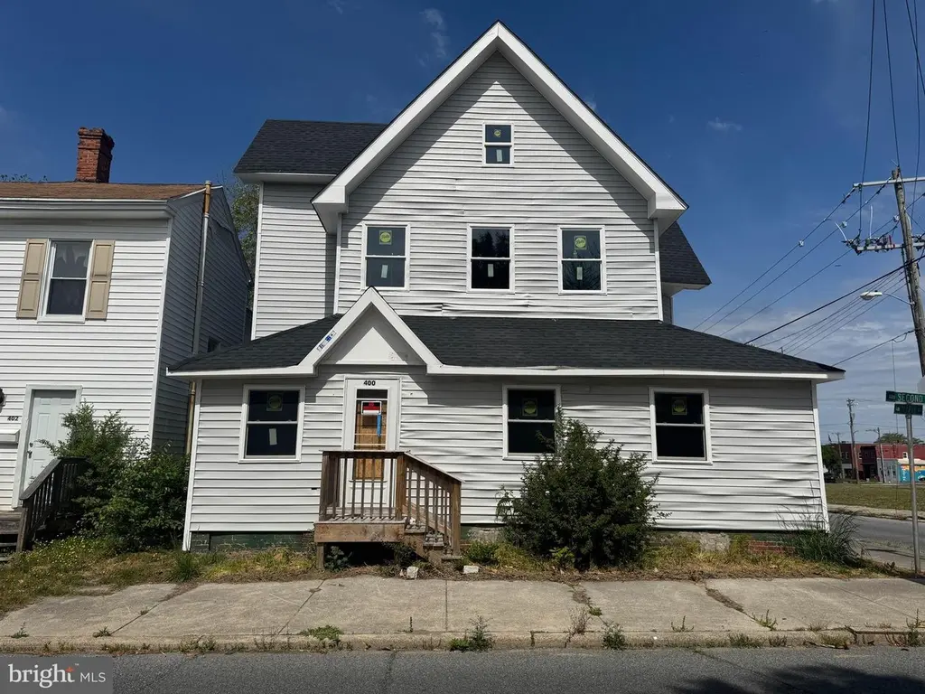 400 2nd St