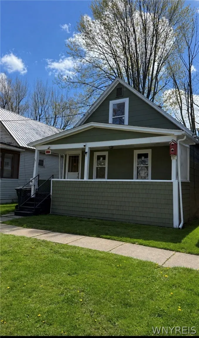 125 7th Ave