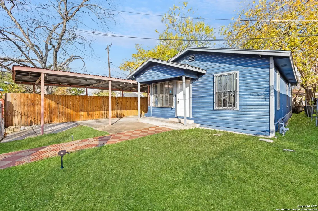 321 Huntington