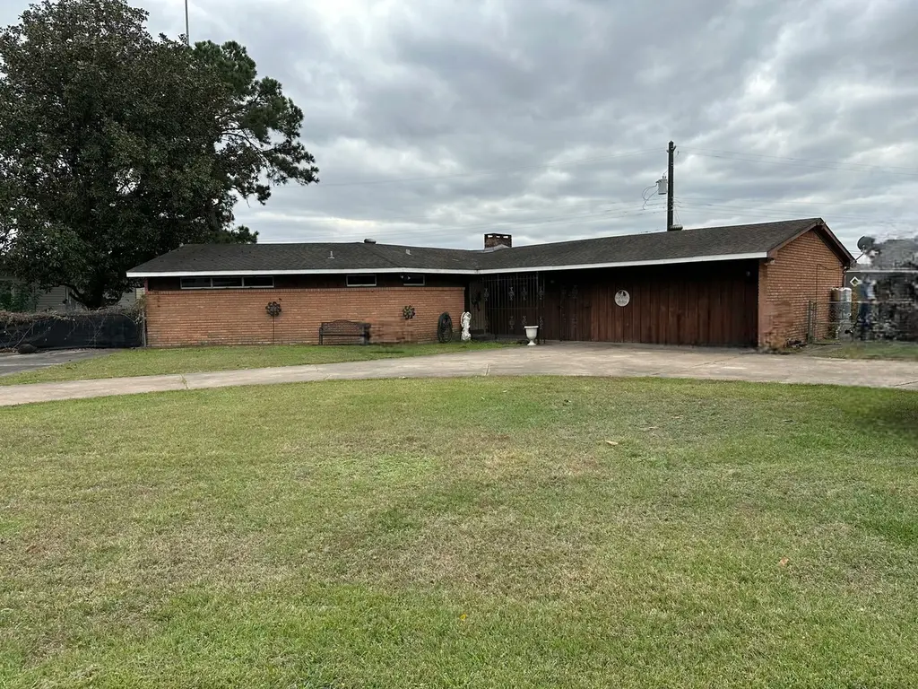 188 Grammar Rd