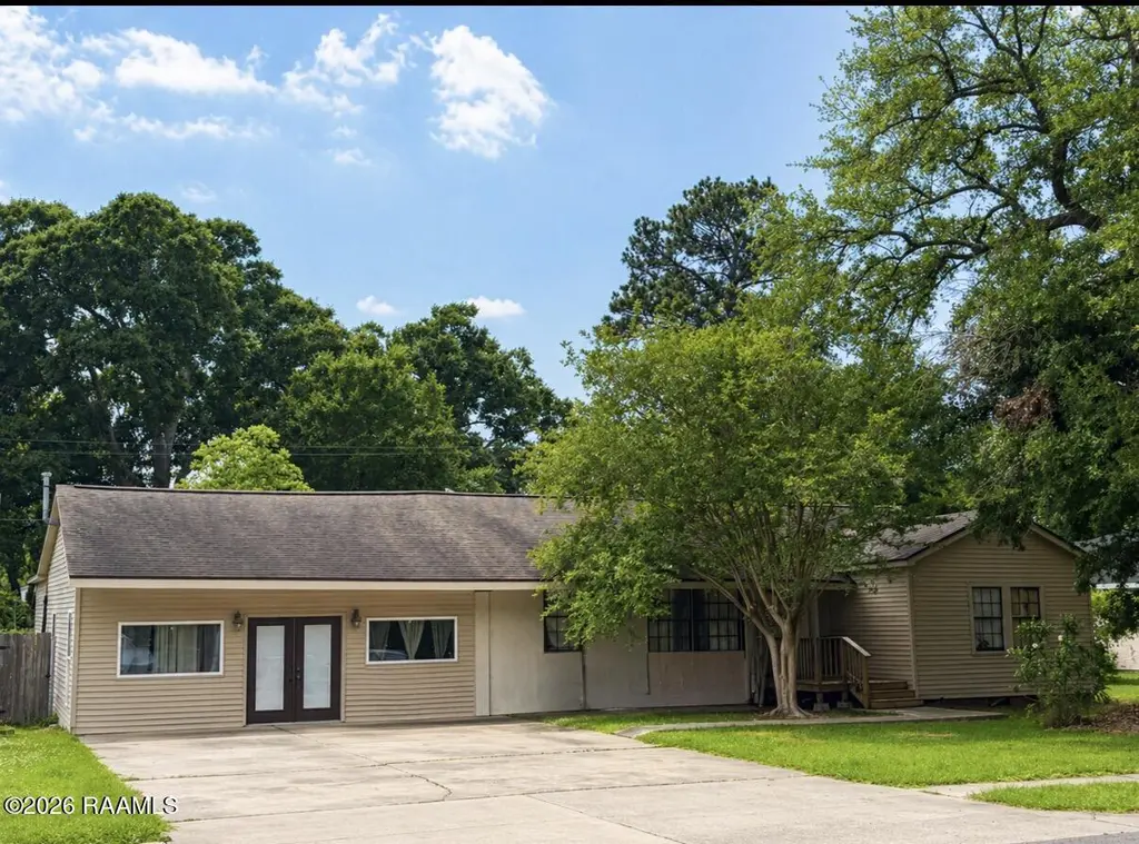 205 Arnould Blvd