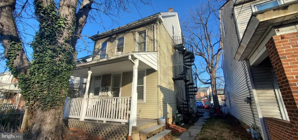 33 Beech St