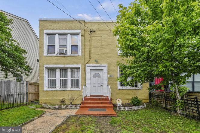 1942 Capitol Ave NE