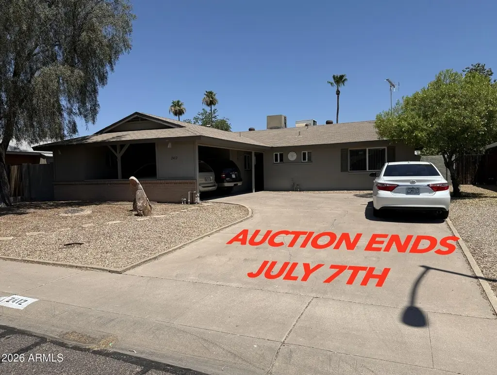 2412 E Marmora St