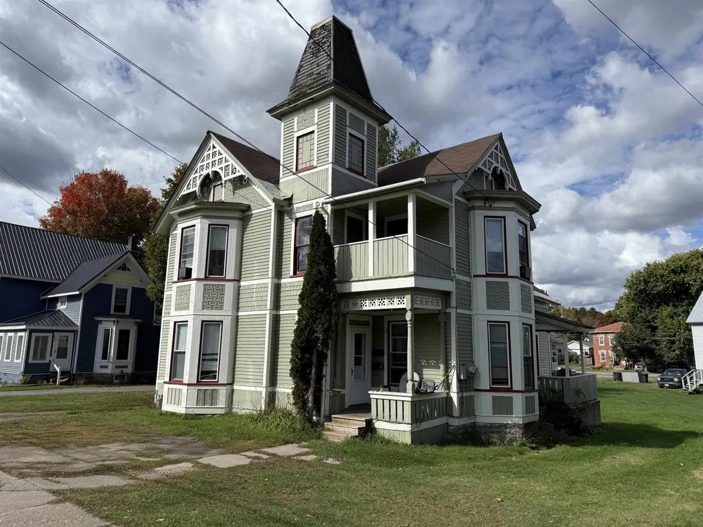 22 Spring St
