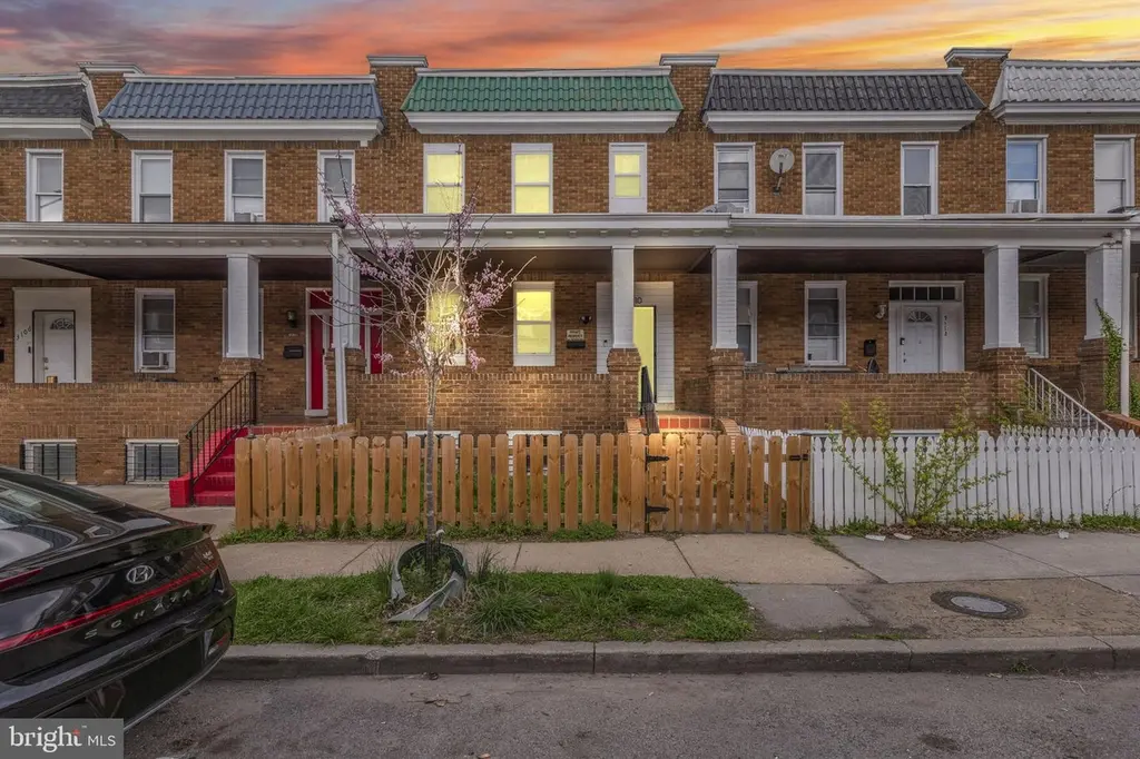 3110 Cliftmont