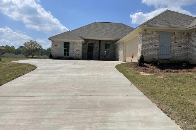 537 Patrick Farms Dr
