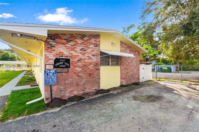 2312 Van Buren St #5