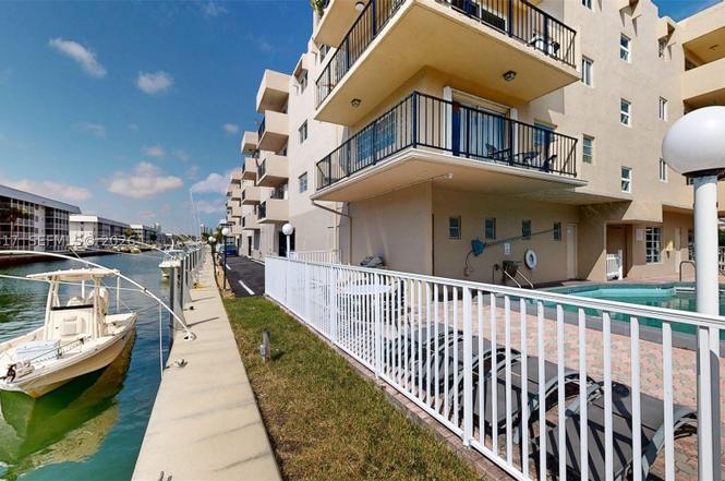 3860 NE 170th St #310