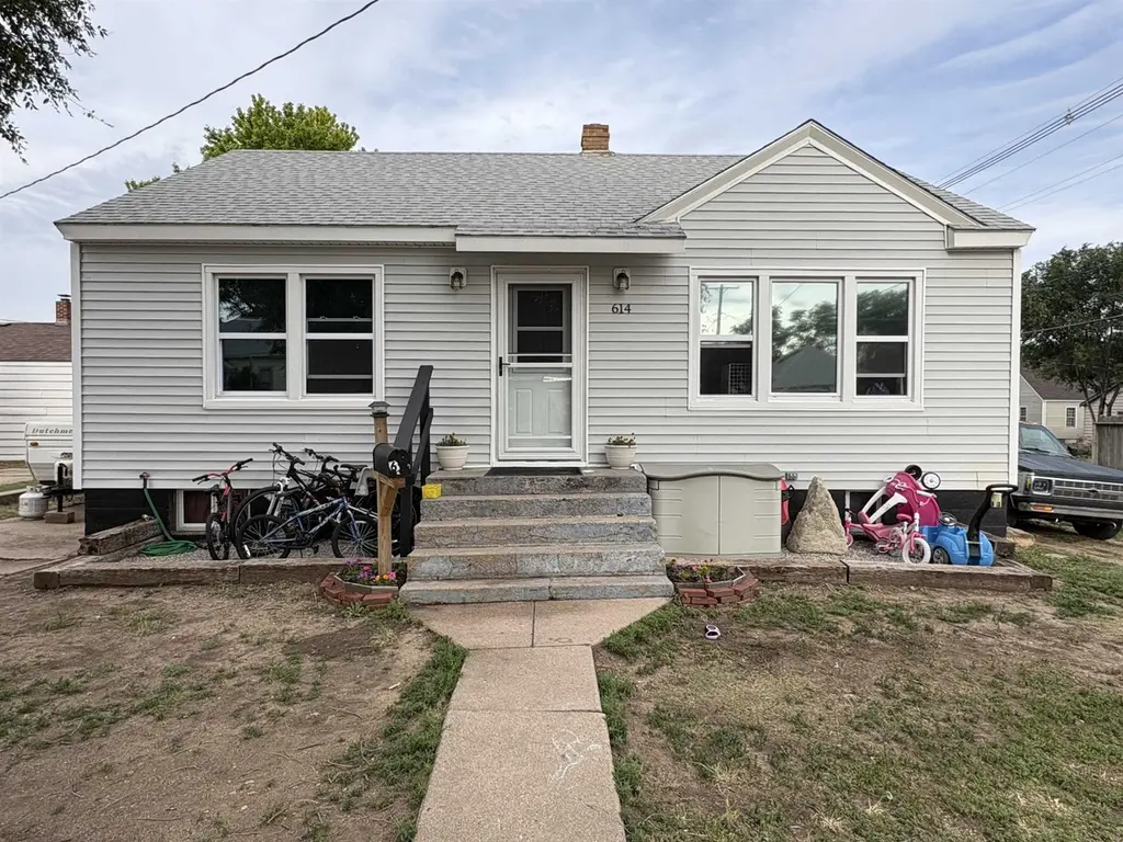 614 N Walnut