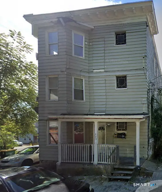 225 Bishop St