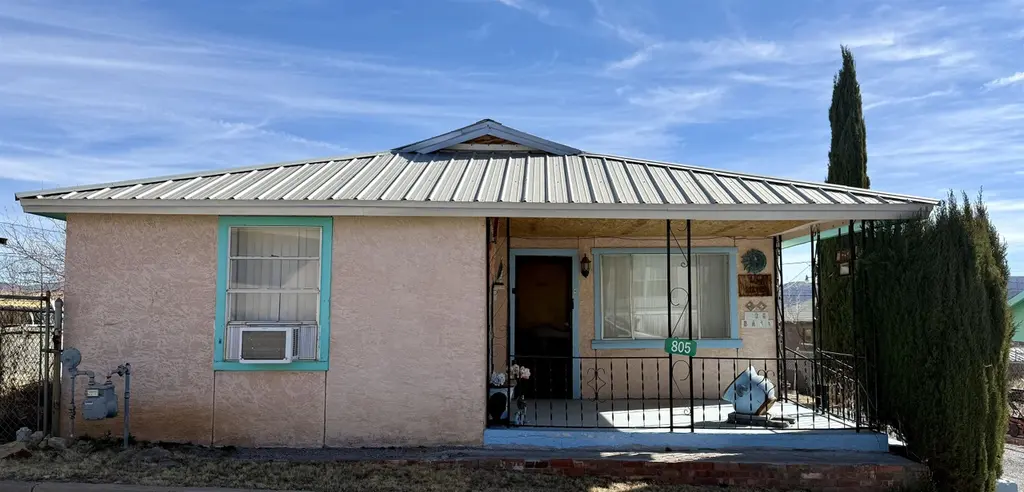 805 Bard Ave