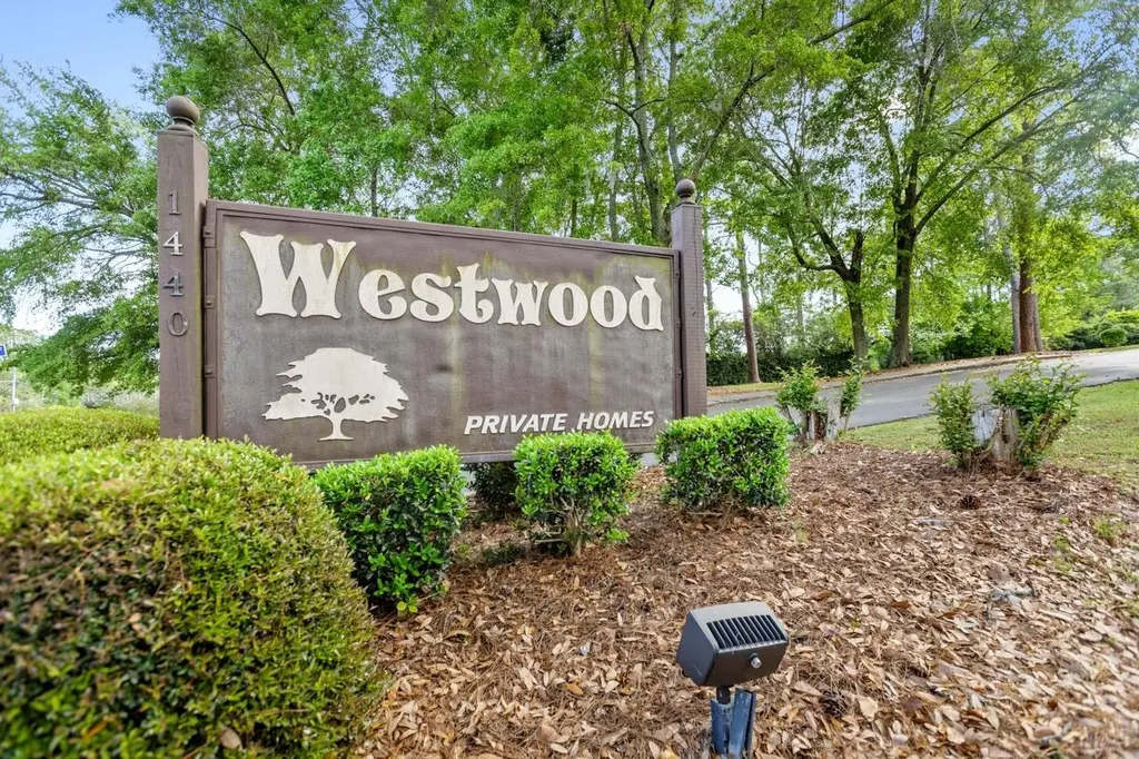 208 Westwood