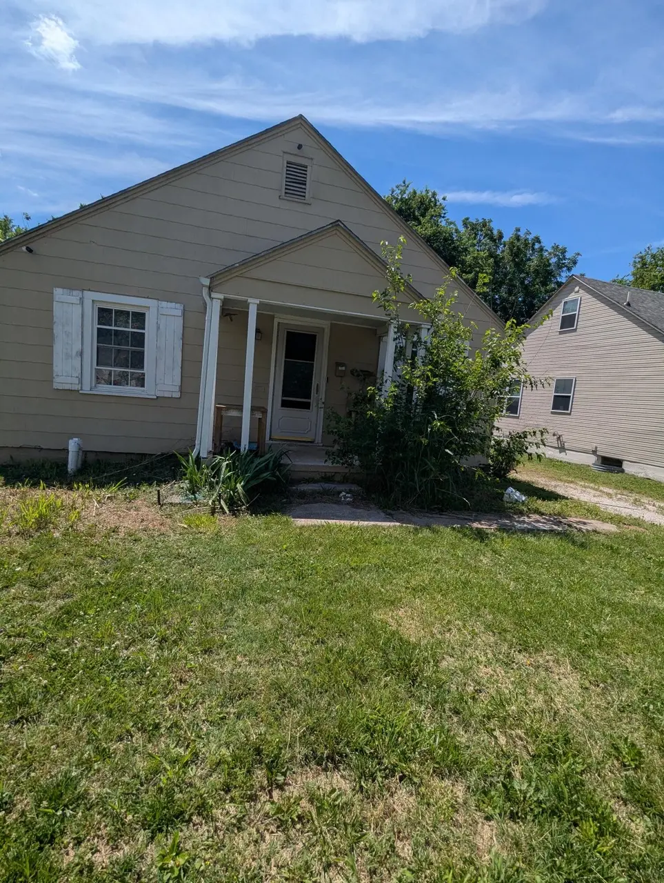 421 S West Ave