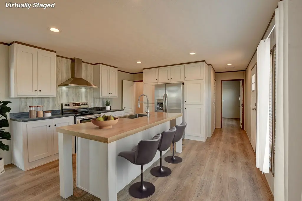 1606 Fox Dr