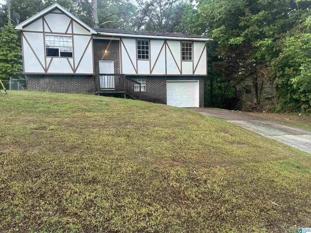 4220 Fieldstone Dr