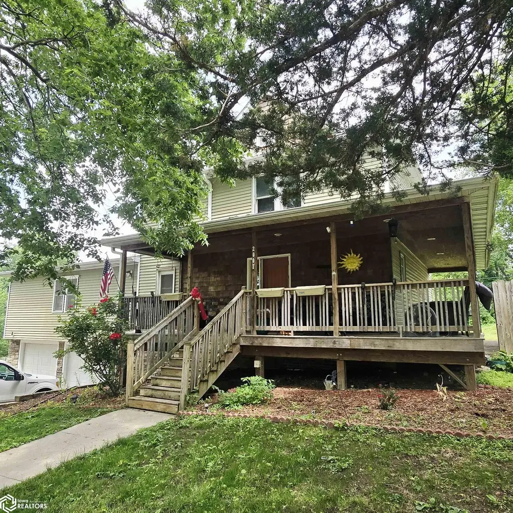 2007 7th Ave