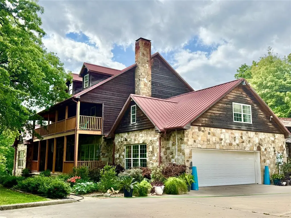 1036 Pvt Rd #8905