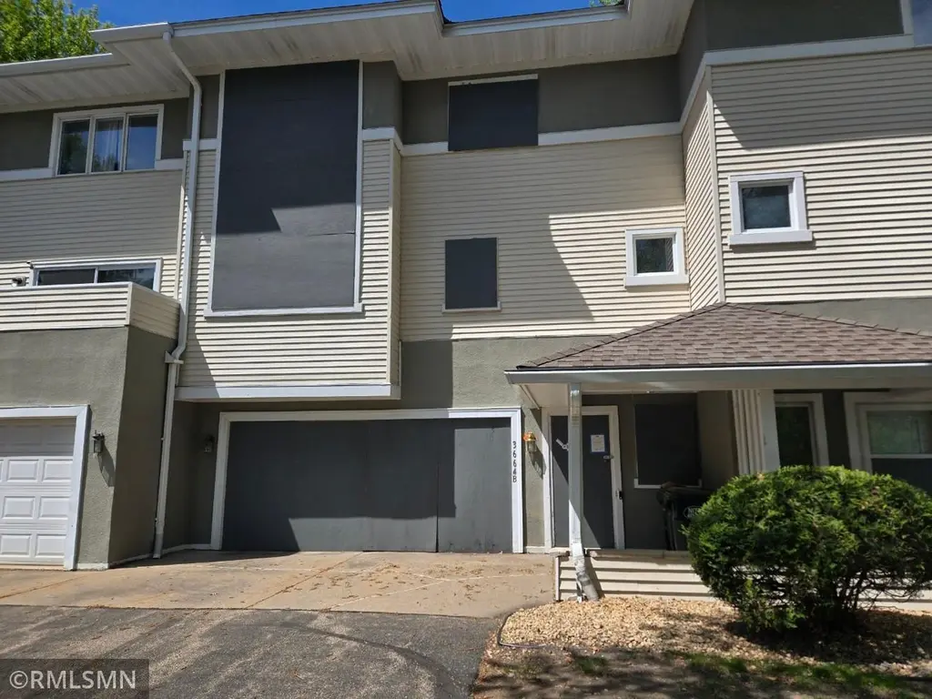 3664 Abbey Way Unit B