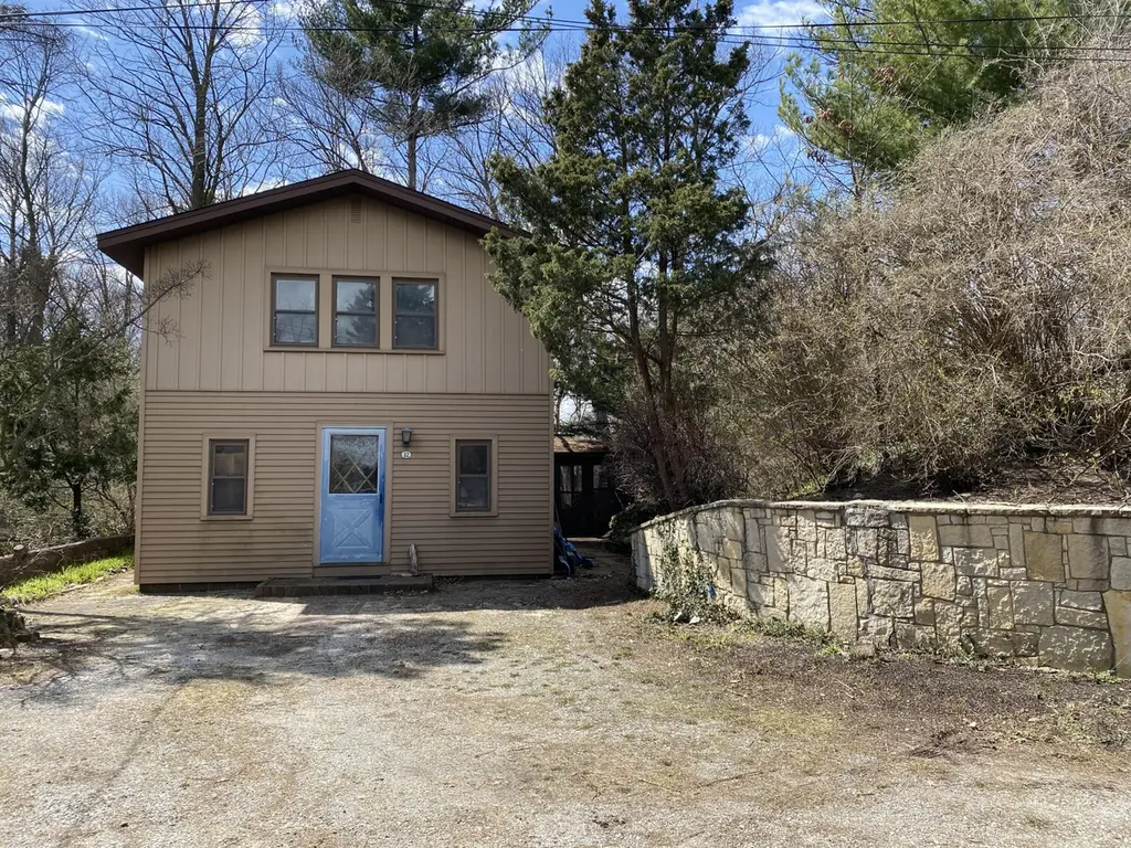 12 Beach Lane Ct