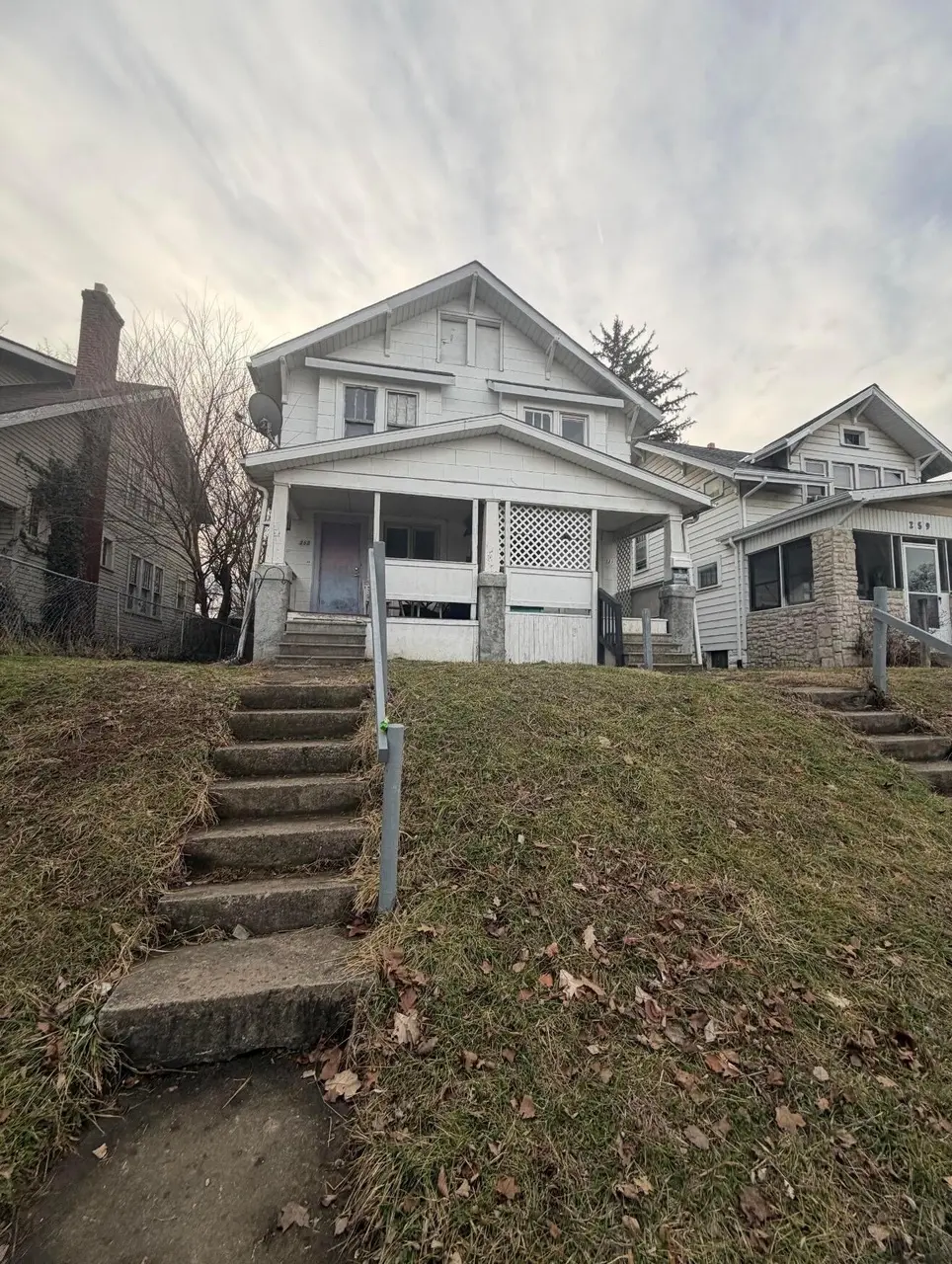 253 N Ogden Ave