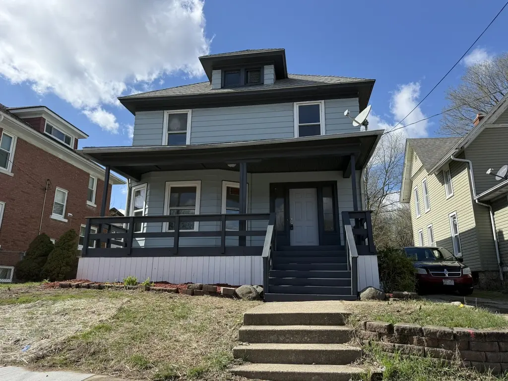 928 North Ave