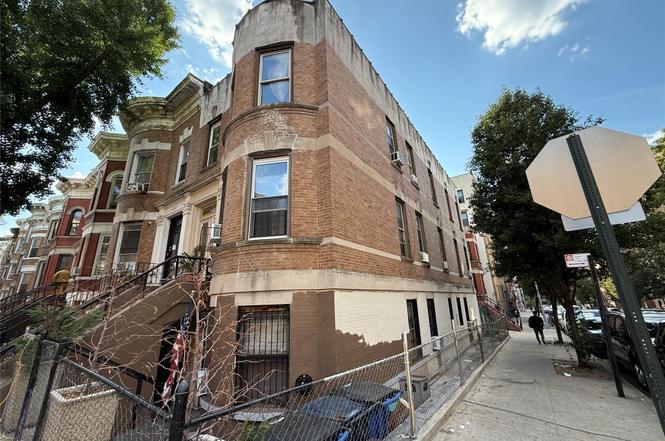 1999 Morris Ave