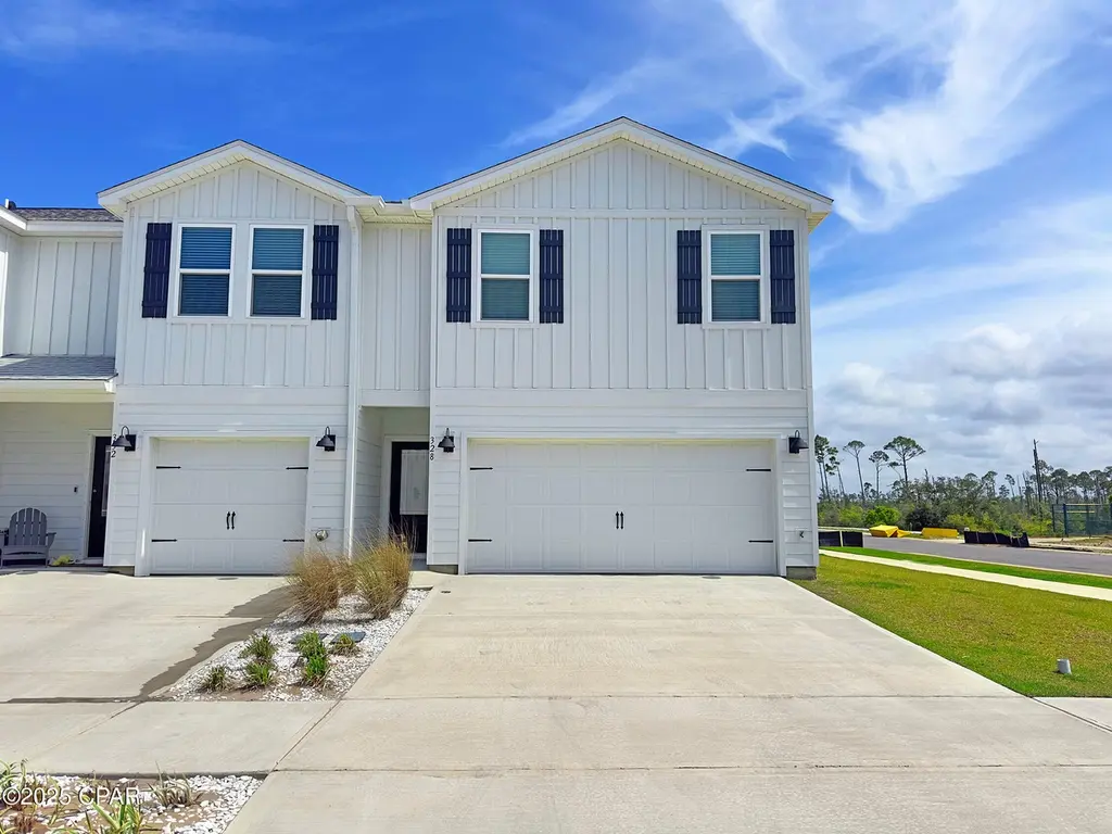 328 Salt Creek Ln