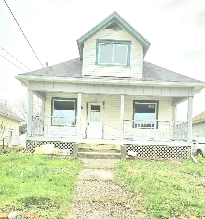 330 Floral Ave