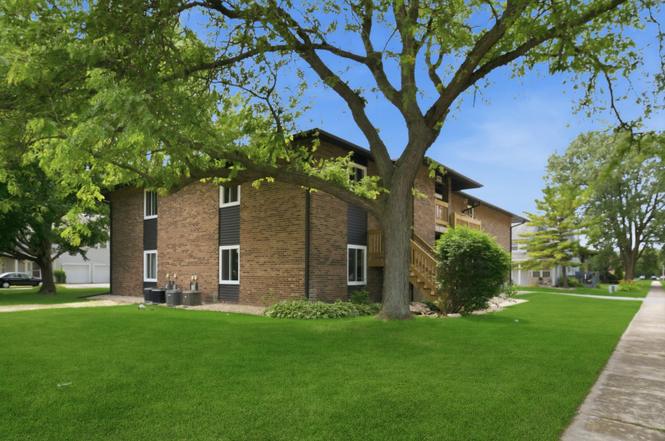 19409 Oakwood Ave #19409